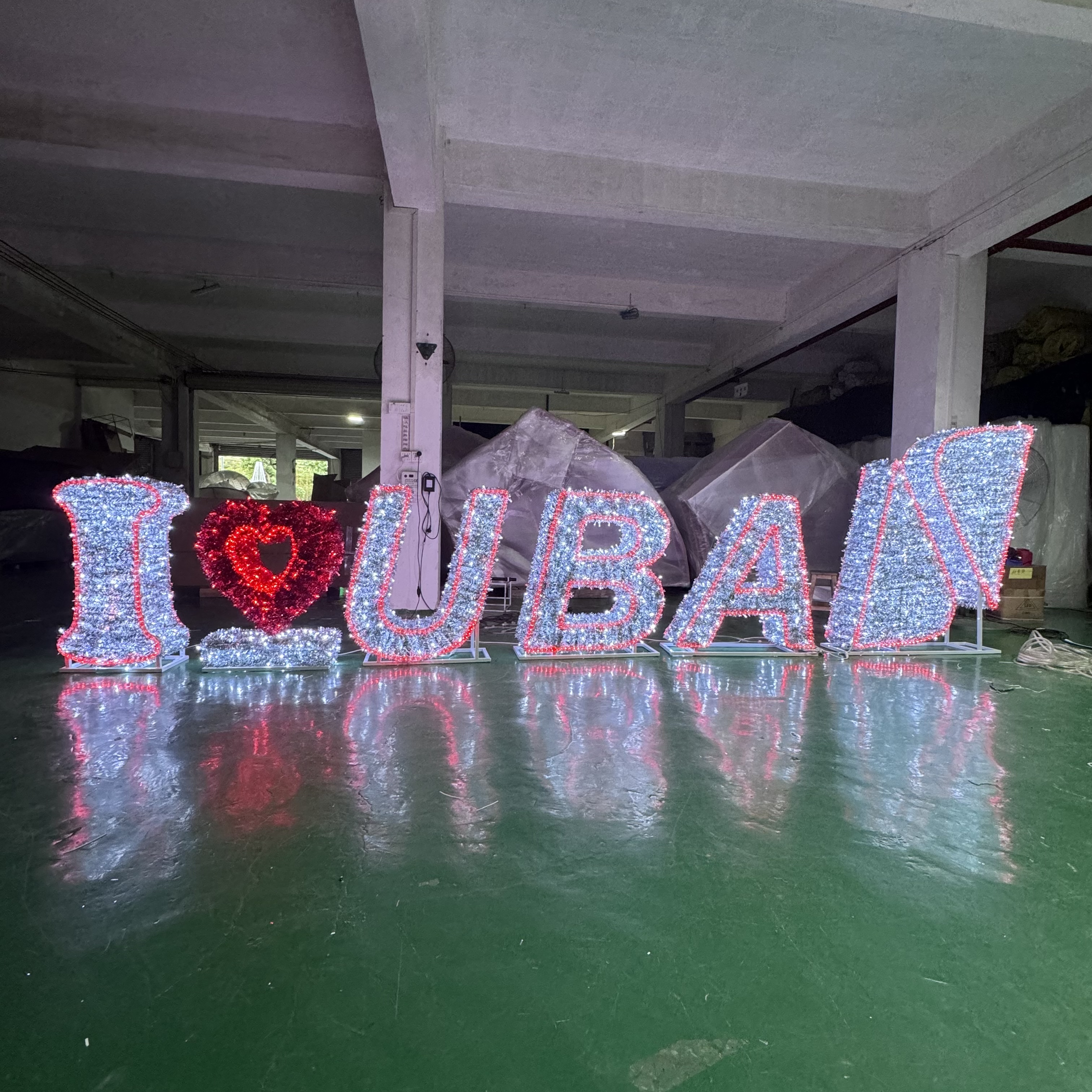 2026 새해 사인 보드 새해 장식을 위한 야외 3D 조각 주제 조명