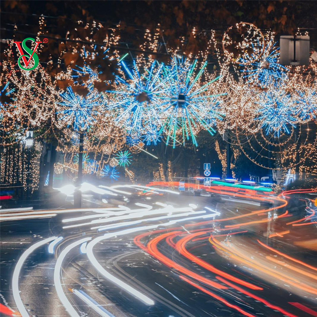 RGB 풀 컬러는 옥외 크리스마스 휴일 훈장을 위한 불꽃놀이 나무 빛을 지도했습니다