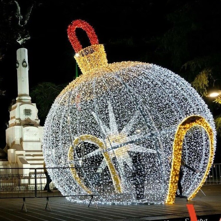 3D 자이언트 볼 라이트